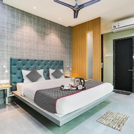 Glitz Hotels Arc Palace - Mankoli, Bhiwandi エクステリア 写真